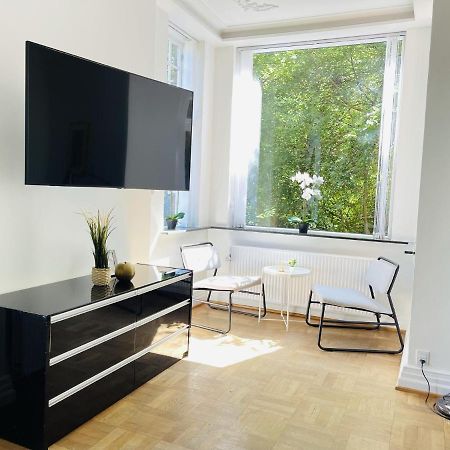 Aday - Aalborg Mansion - Open Bright Apartment With Garden Eksteriør bilde