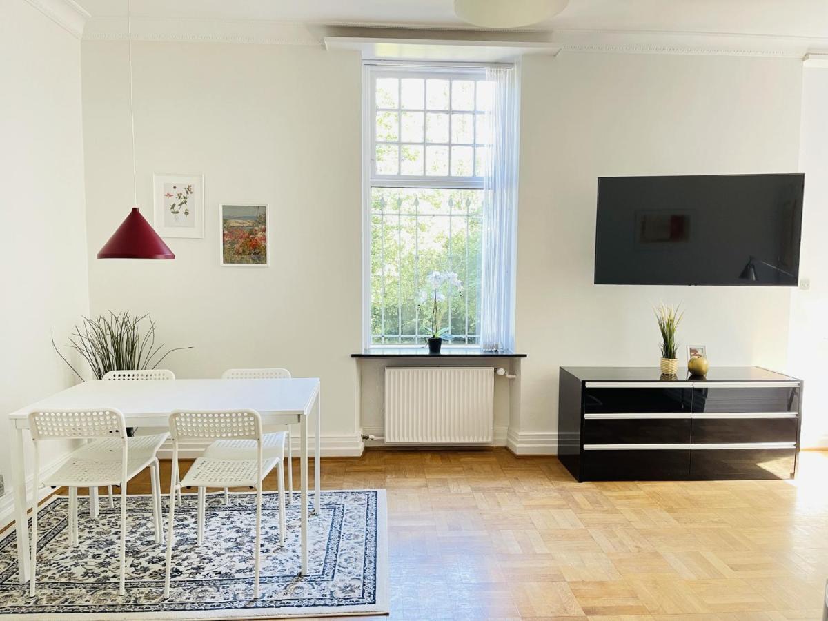 Aday - Aalborg Mansion - Open Bright Apartment With Garden Eksteriør bilde